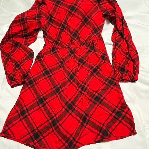 Old Navy Red and Black Plaid woman Dress - Picture 2 of 3